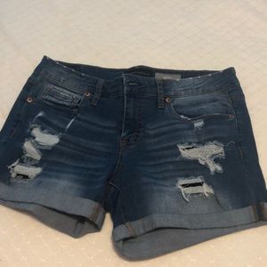 Short jeans
